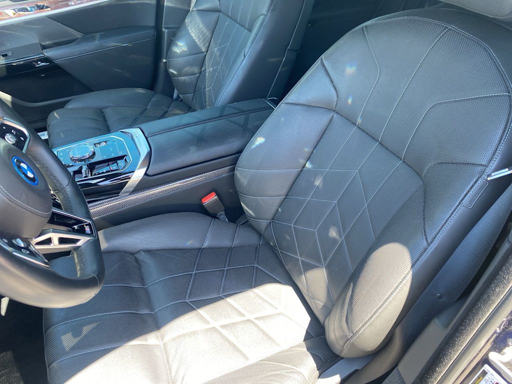Thumbnail: 2023 BMW i7 - 9
