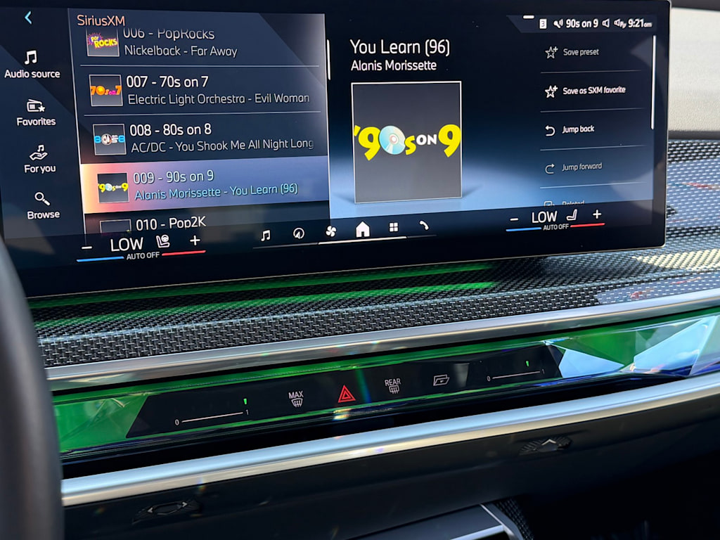 Thumbnail: 2023 BMW i7 - 27