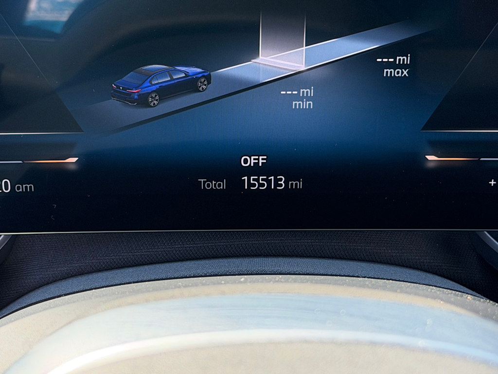 Thumbnail: 2023 BMW i7 - 15
