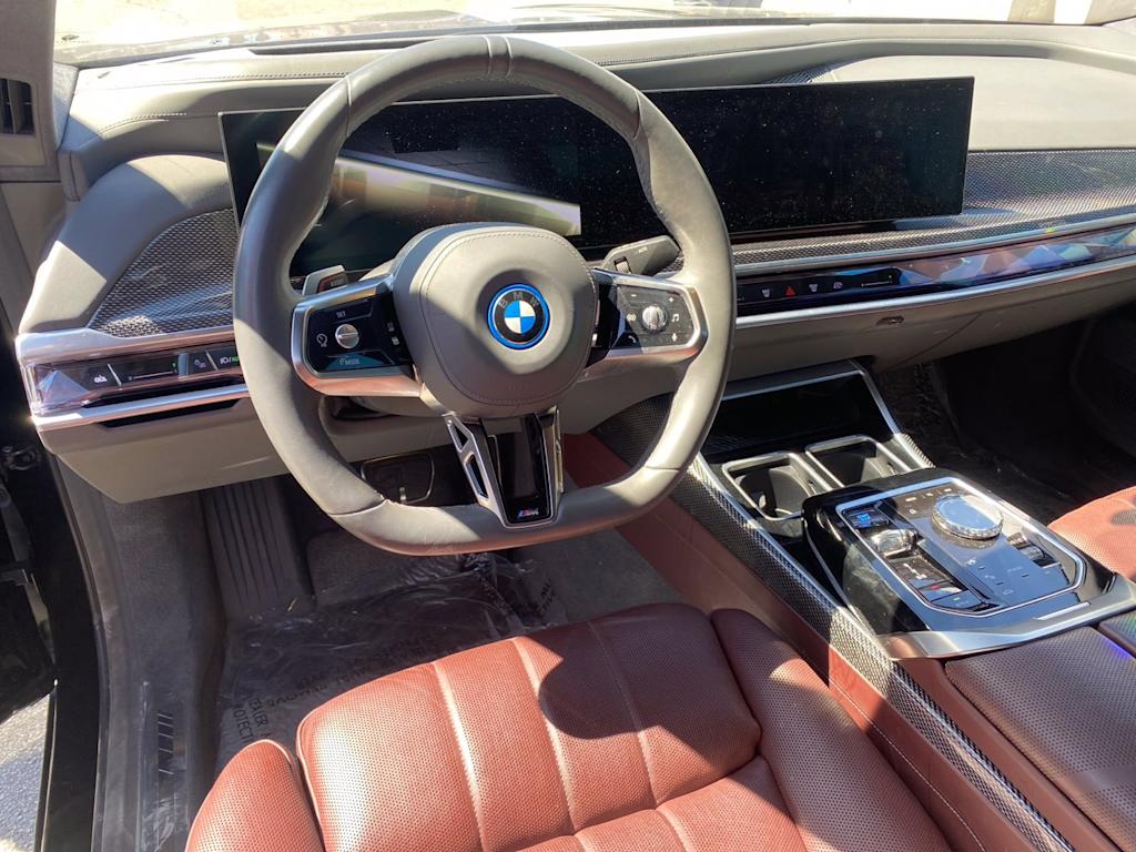 Thumbnail: 2023 BMW i7 - 2