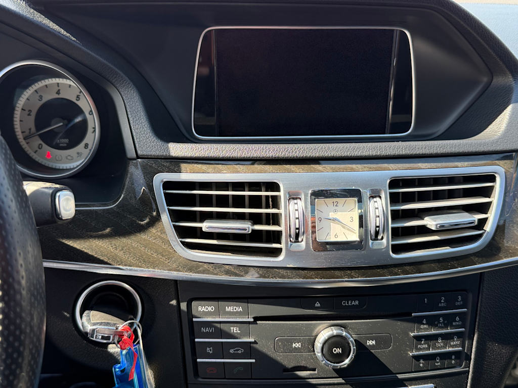 Thumbnail: 2016 Mercedes-Benz E-Class - 13