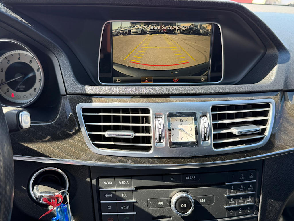 Thumbnail: 2016 Mercedes-Benz E-Class - 26