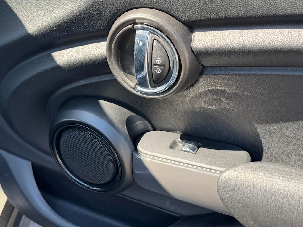 Thumbnail: 2018 MINI Cooper - 5