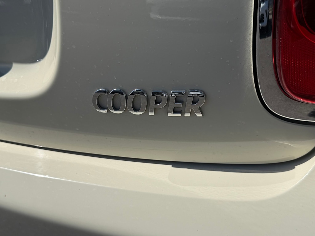 Thumbnail: 2018 MINI Cooper - 33