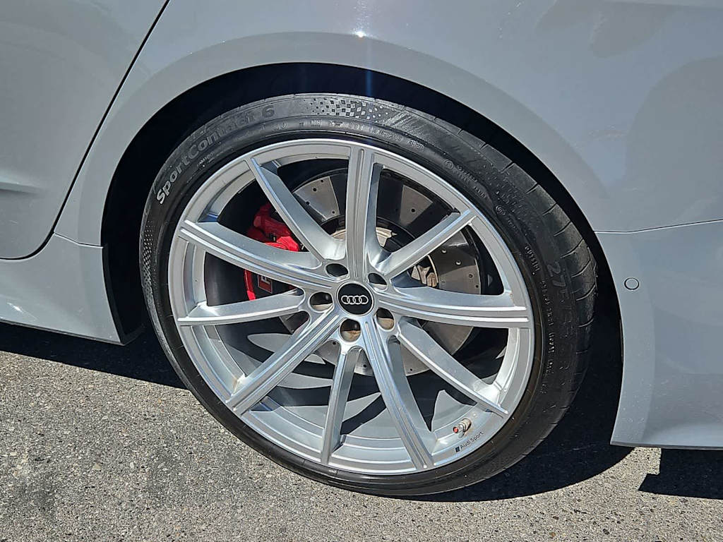 Thumbnail: 2024 Audi RS 7 - 8