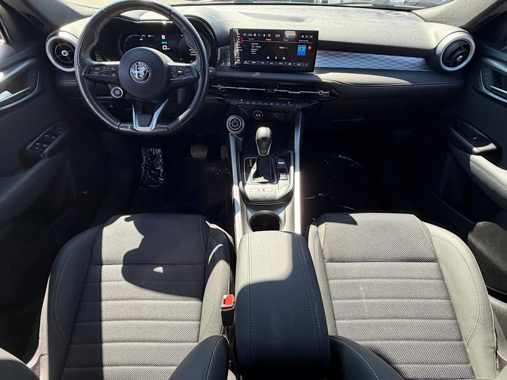 Thumbnail: 2024 Alfa Romeo Tonale - 2