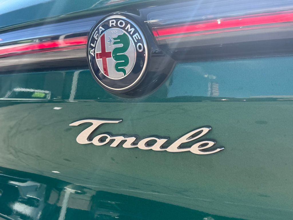 Thumbnail: 2024 Alfa Romeo Tonale - 7