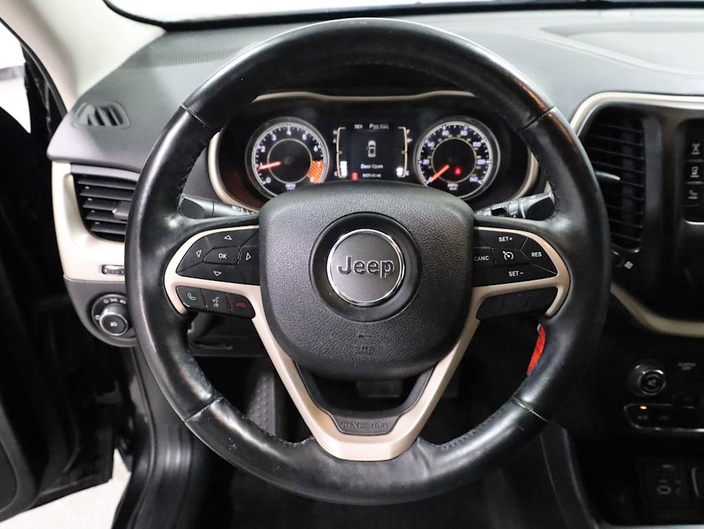 Thumbnail: 2014 Jeep Cherokee - 14