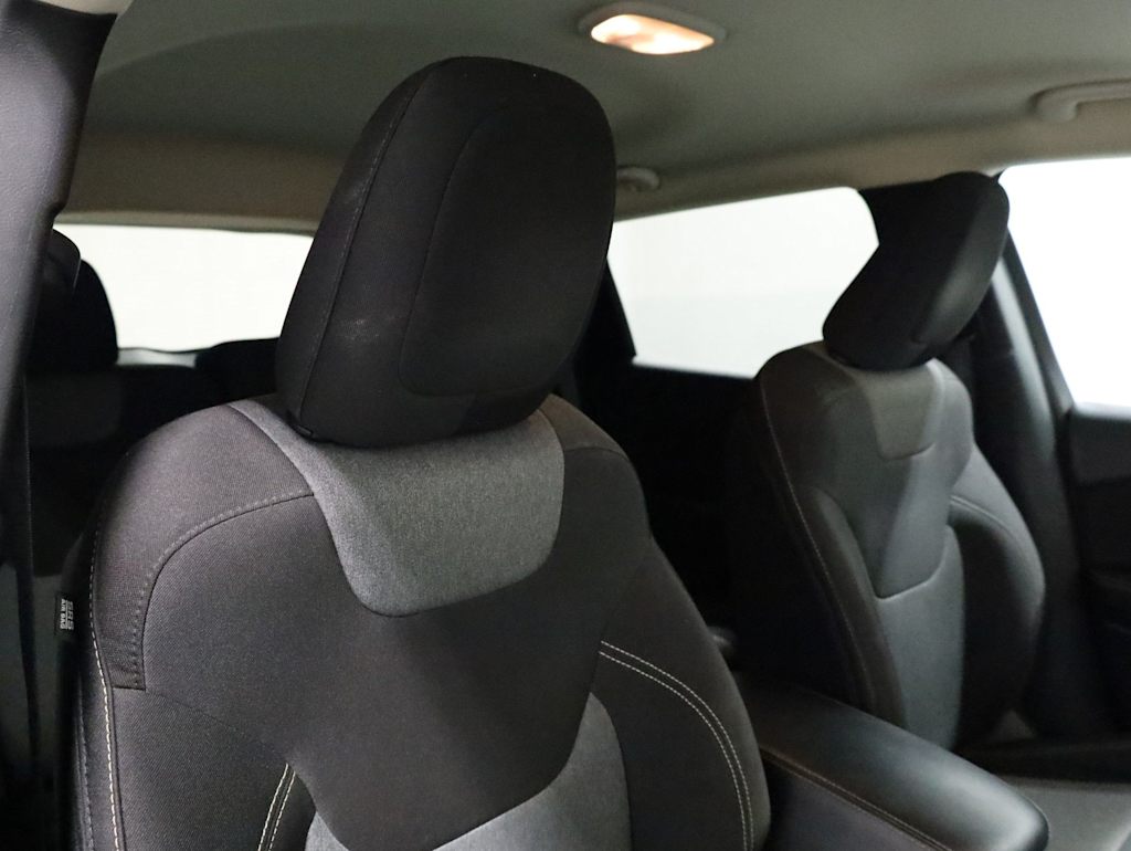 Thumbnail: 2014 Jeep Cherokee - 30