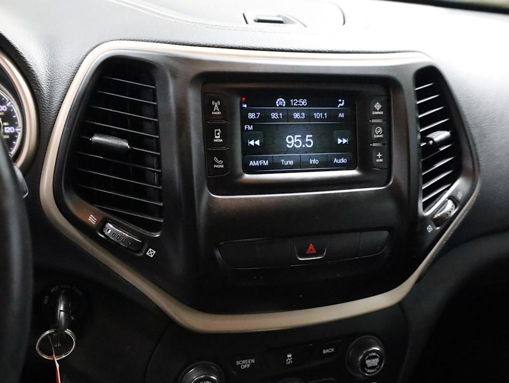 Thumbnail: 2014 Jeep Cherokee - 16