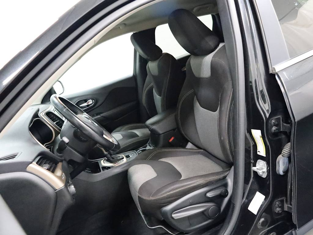 Thumbnail: 2014 Jeep Cherokee - 11