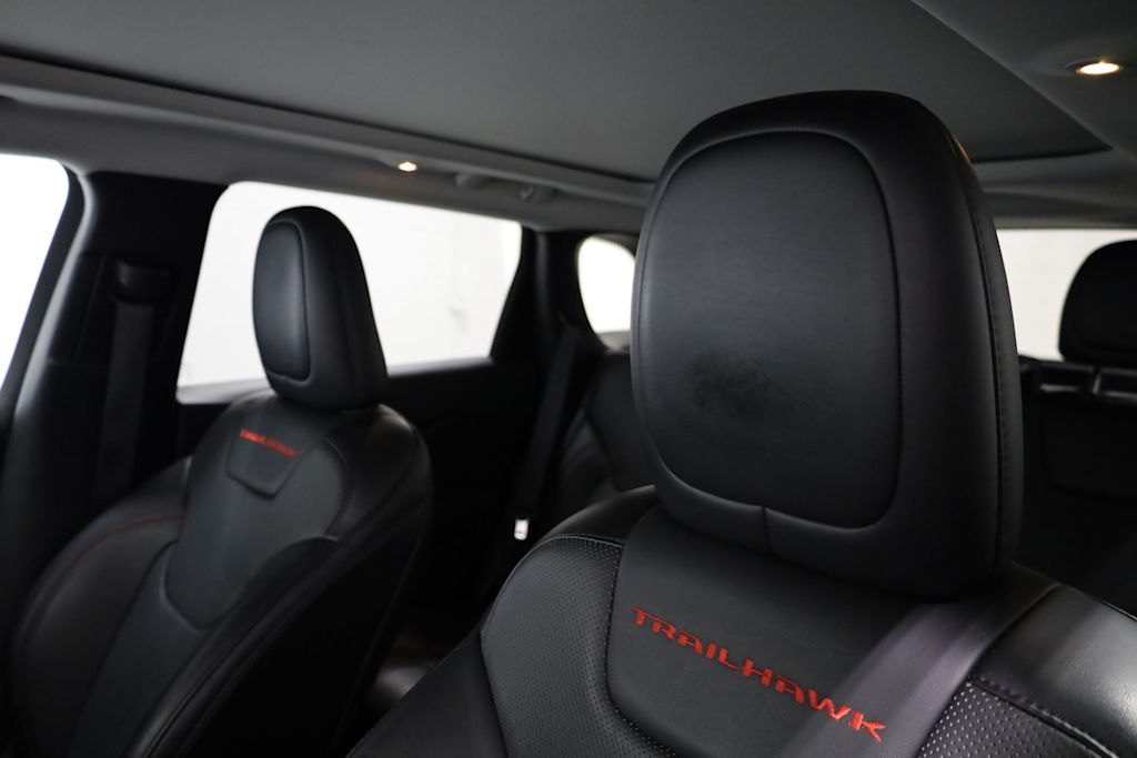 2019 Jeep Cherokee Trailhawk 11