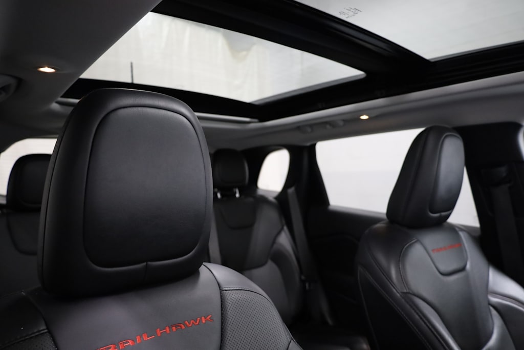 2019 Jeep Cherokee Trailhawk 27