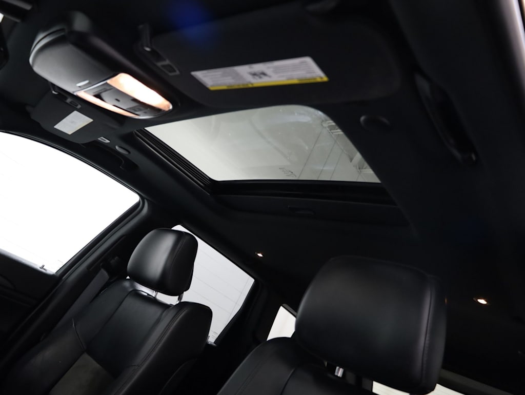 Thumbnail: 2019 Jeep Grand Cherokee - 29