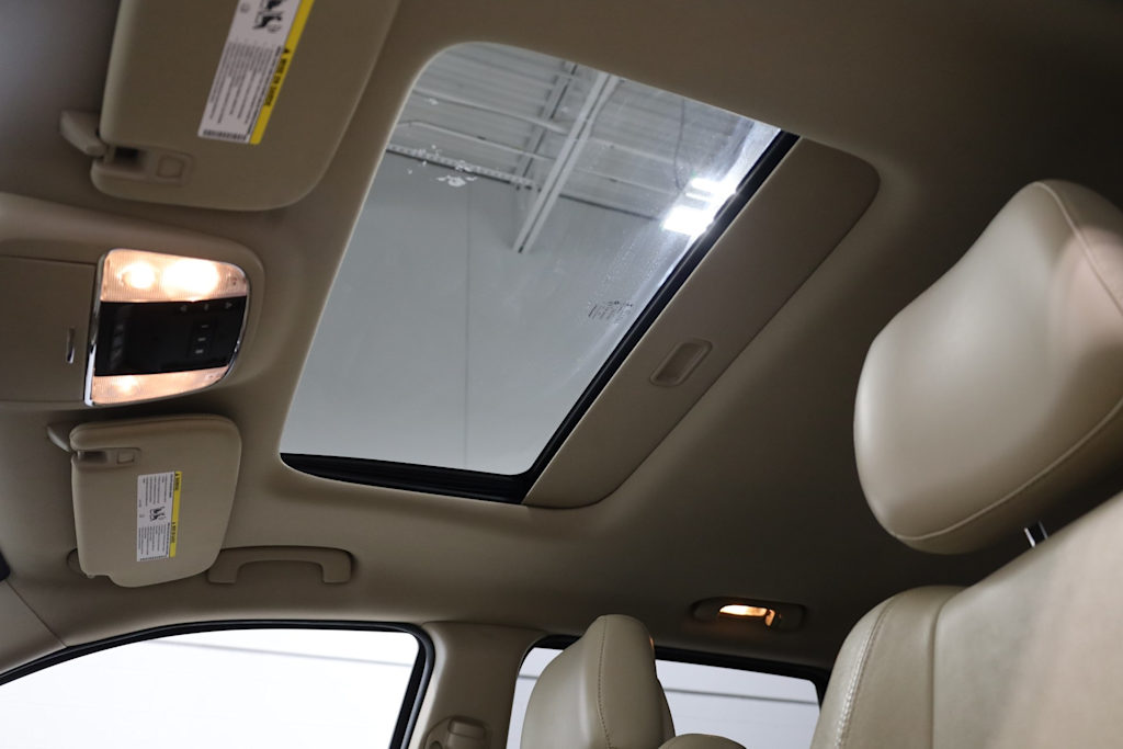 2014 Jeep Grand Cherokee Limited Edition 29
