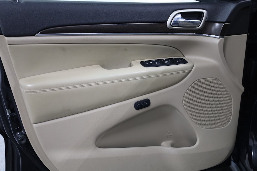 2014 Jeep Grand Cherokee Limited Edition 27