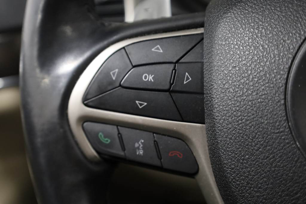 2014 Jeep Grand Cherokee Limited Edition 33