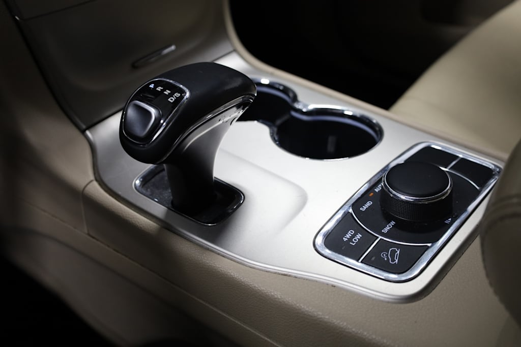 2014 Jeep Grand Cherokee Limited Edition 17