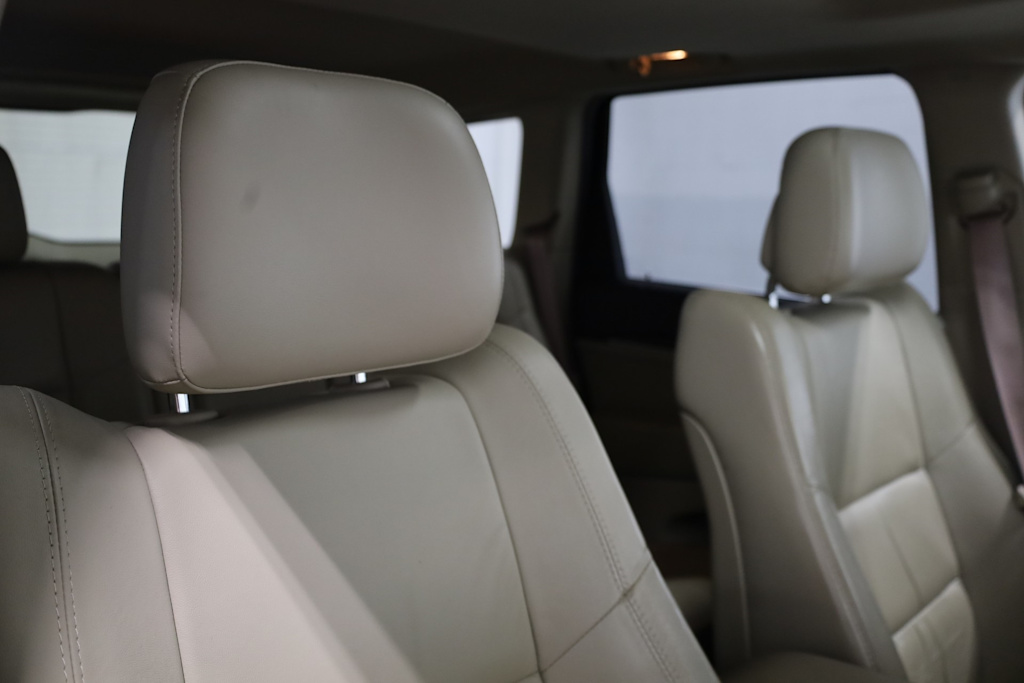 2014 Jeep Grand Cherokee Limited Edition 30