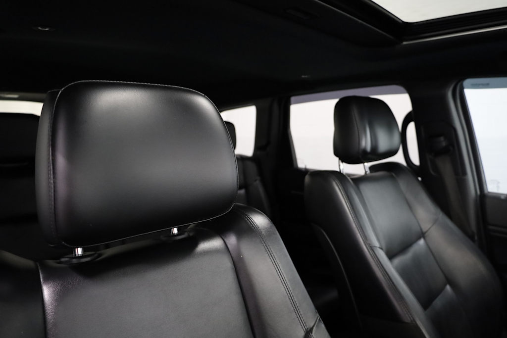 Thumbnail: 2021 Jeep Grand Cherokee - 12