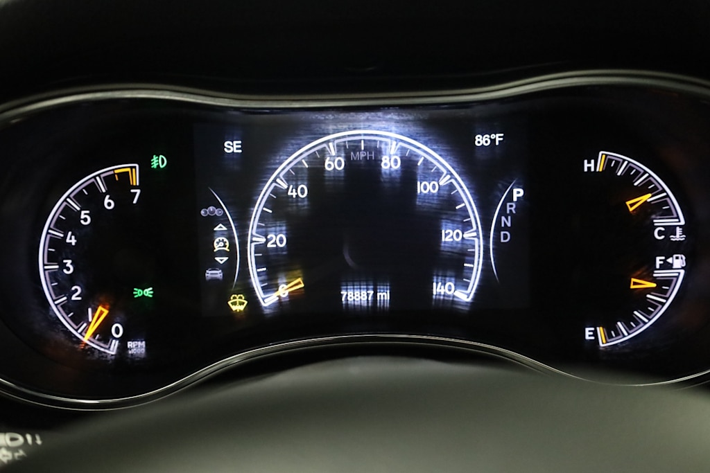 Thumbnail: 2021 Jeep Grand Cherokee - 17