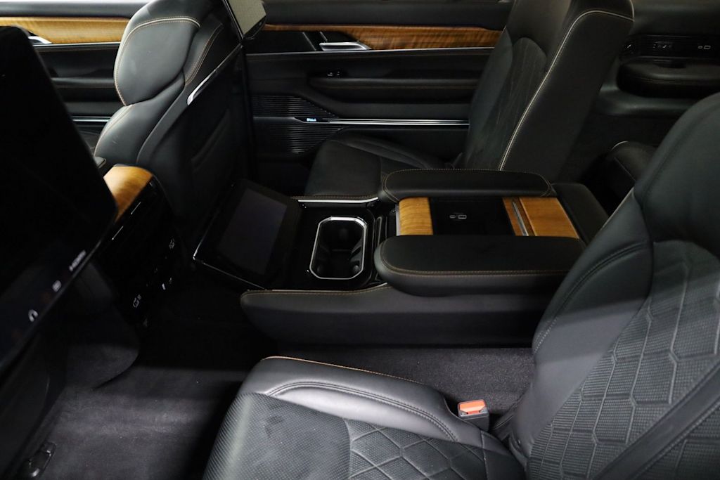 Thumbnail: 2022 Jeep Grand Wagoneer - 13