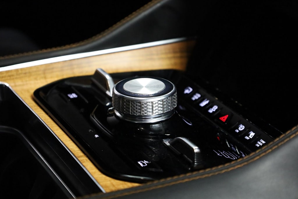 Thumbnail: 2022 Jeep Grand Wagoneer - 17