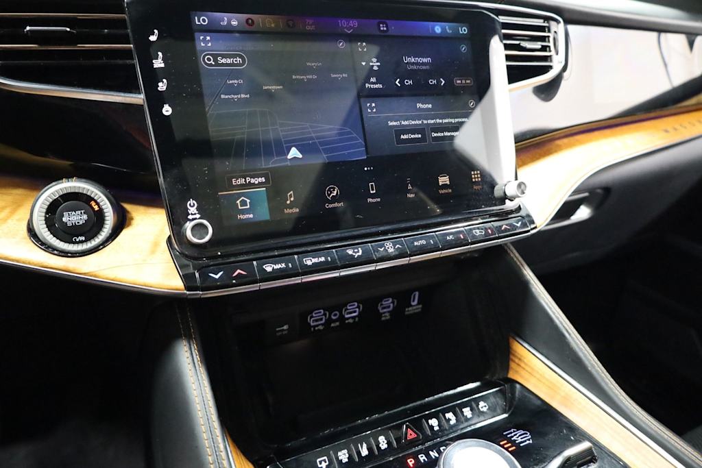 Thumbnail: 2022 Jeep Grand Wagoneer - 35