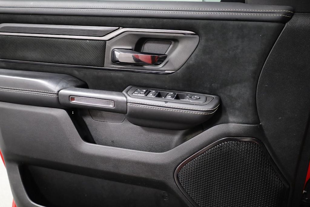 Thumbnail: 2025 RAM 1500 - 28