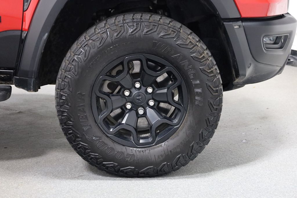Thumbnail: 2025 RAM 1500 - 25