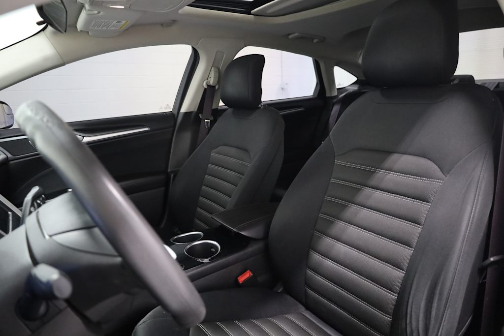 Thumbnail: 2014 Ford Fusion - 11