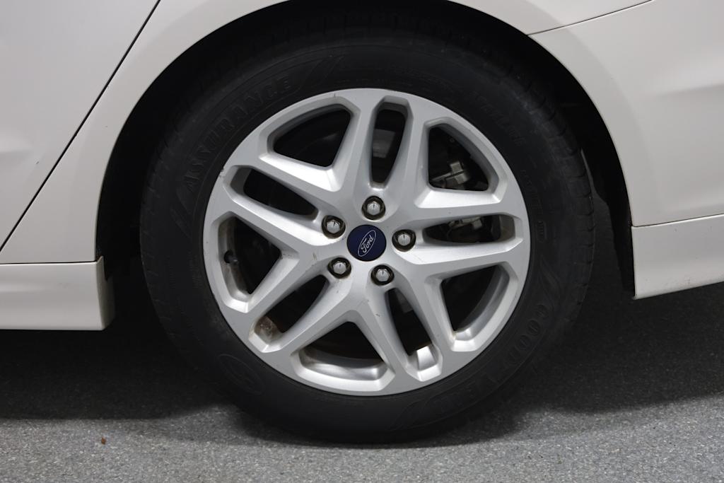 Thumbnail: 2014 Ford Fusion - 37