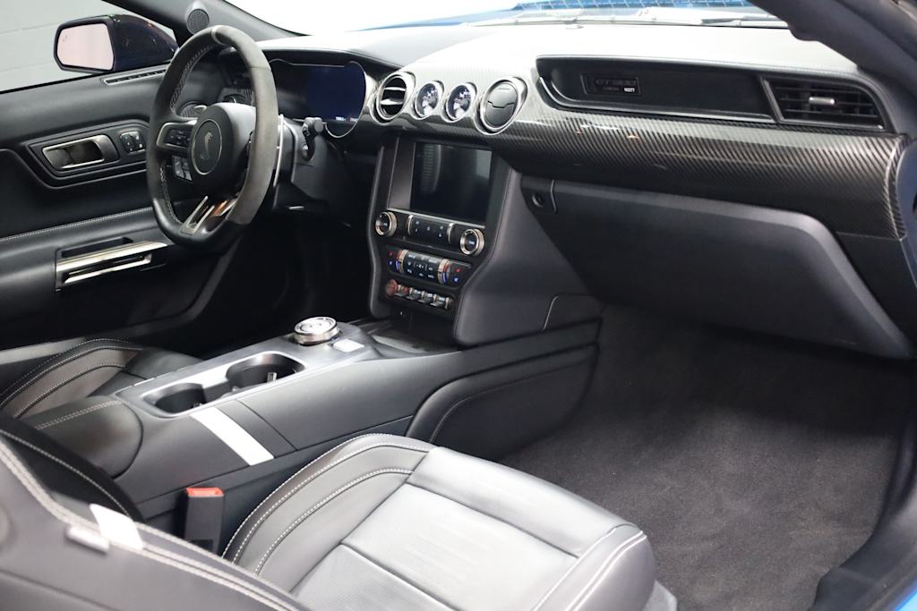 Thumbnail: 2022 Ford Mustang - 9