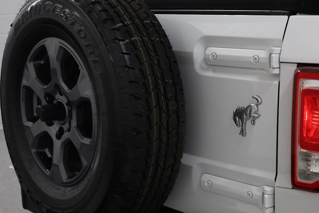 Thumbnail: 2021 Ford Bronco - 8