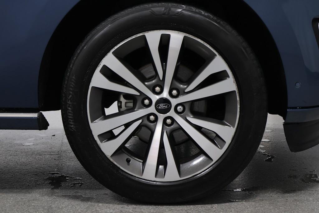 Thumbnail: 2020 Ford Expedition - 24
