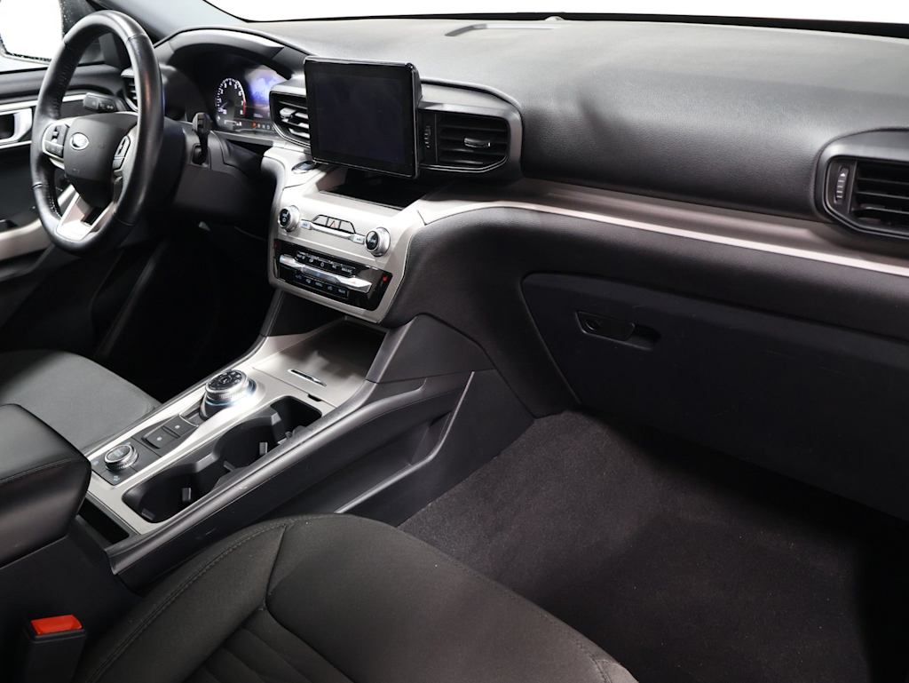 Thumbnail: 2021 Ford Explorer - 10