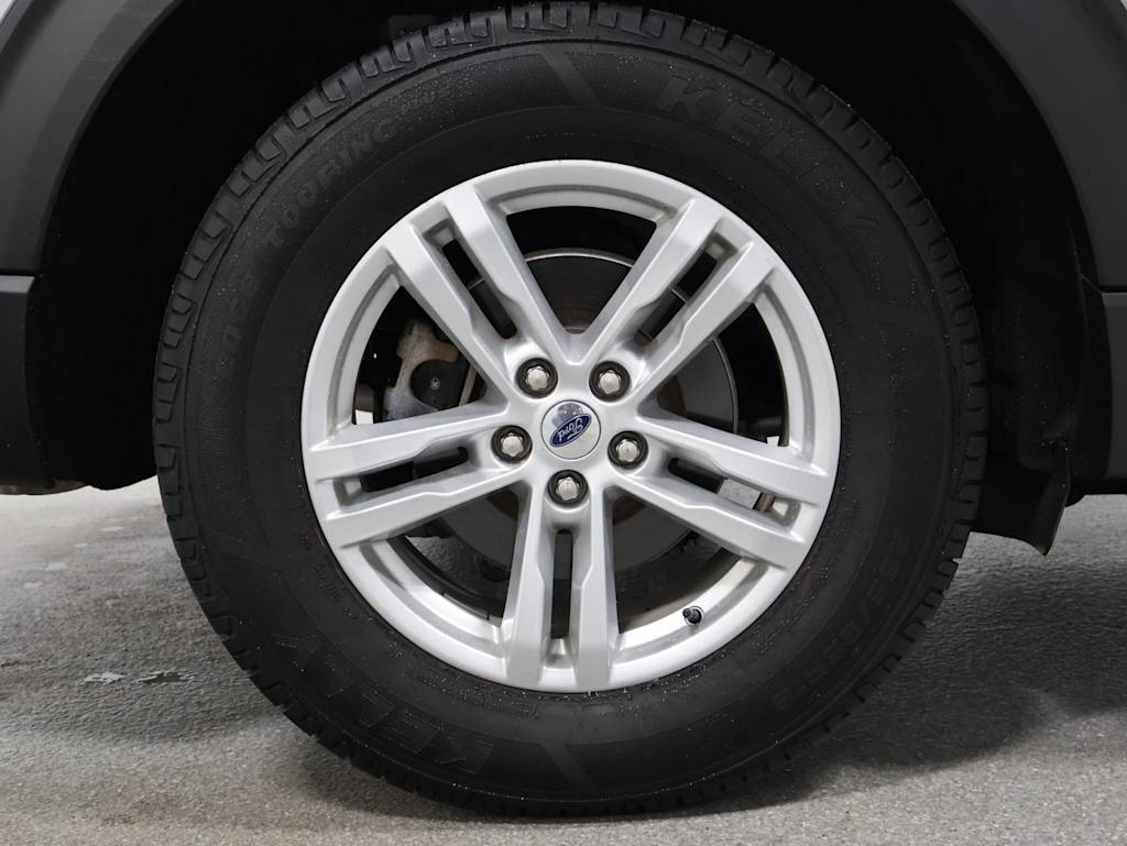Thumbnail: 2021 Ford Explorer - 35