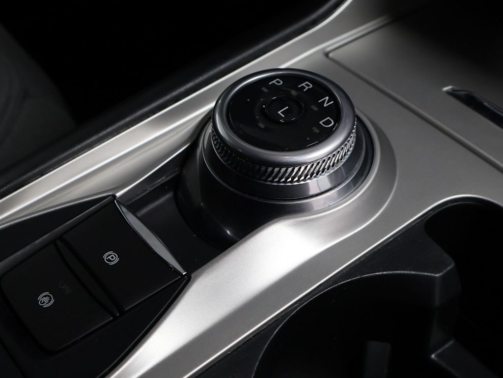Thumbnail: 2021 Ford Explorer - 26