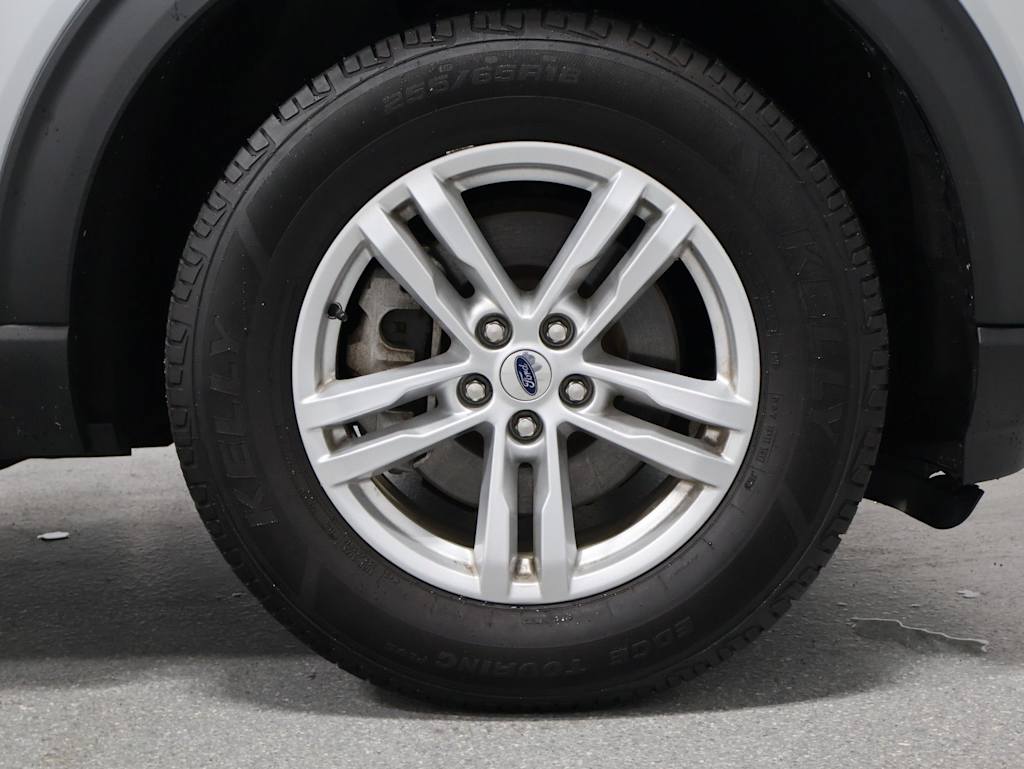 Thumbnail: 2021 Ford Explorer - 22