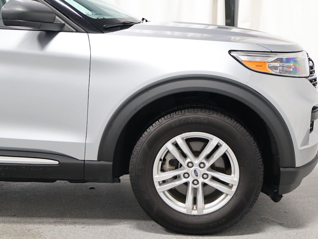 Thumbnail: 2021 Ford Explorer - 8