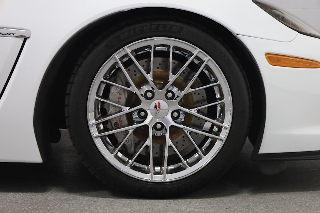 Thumbnail: 2013 Chevrolet Corvette - 22