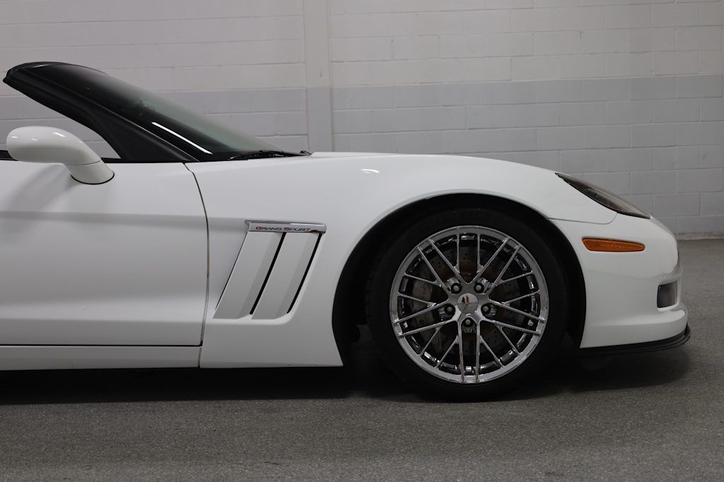 Thumbnail: 2013 Chevrolet Corvette - 7
