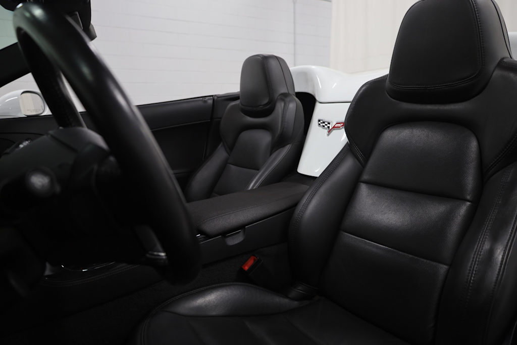 Thumbnail: 2013 Chevrolet Corvette - 10