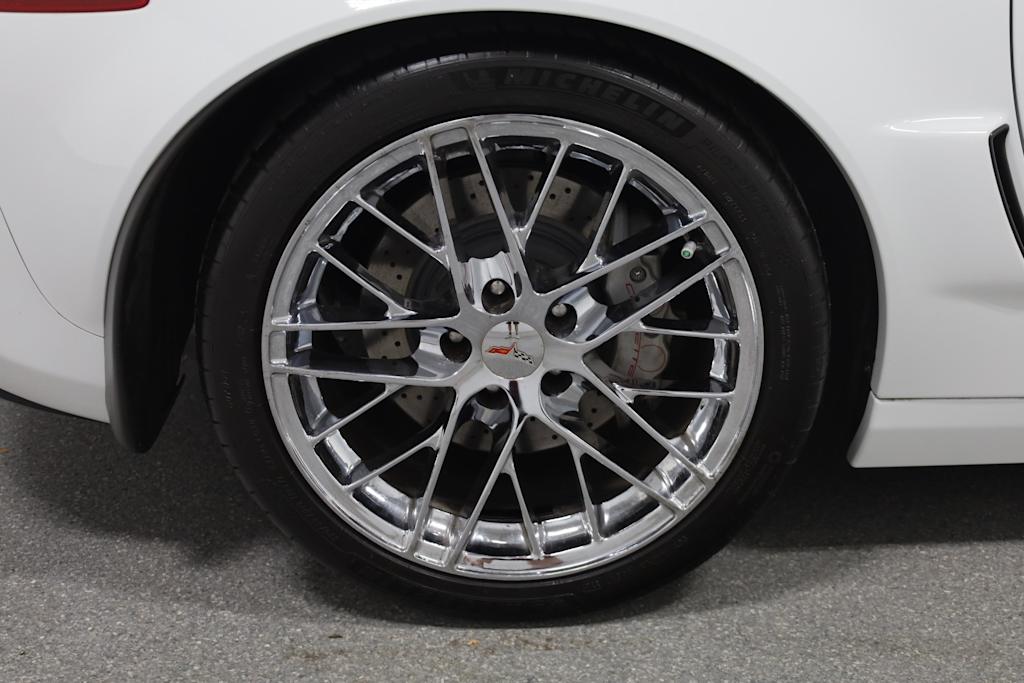 Thumbnail: 2013 Chevrolet Corvette - 35
