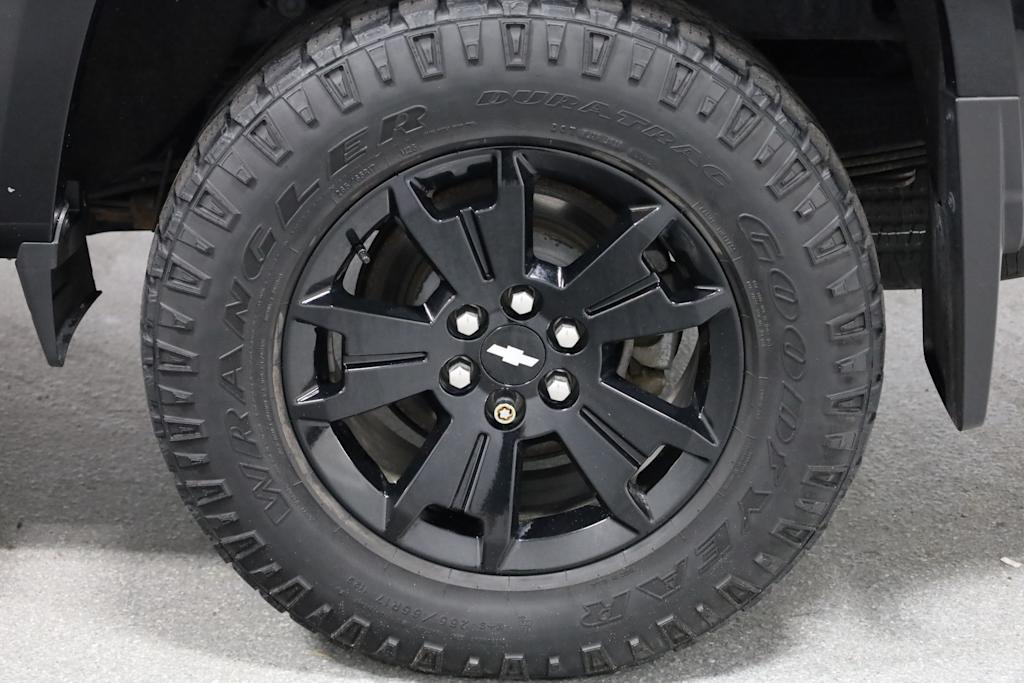 Thumbnail: 2019 Chevrolet Colorado - 38
