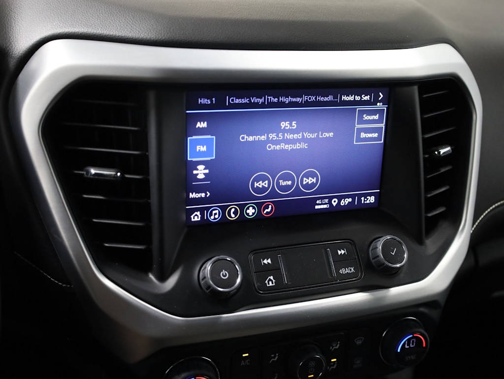 Thumbnail: 2023 GMC Acadia - 16