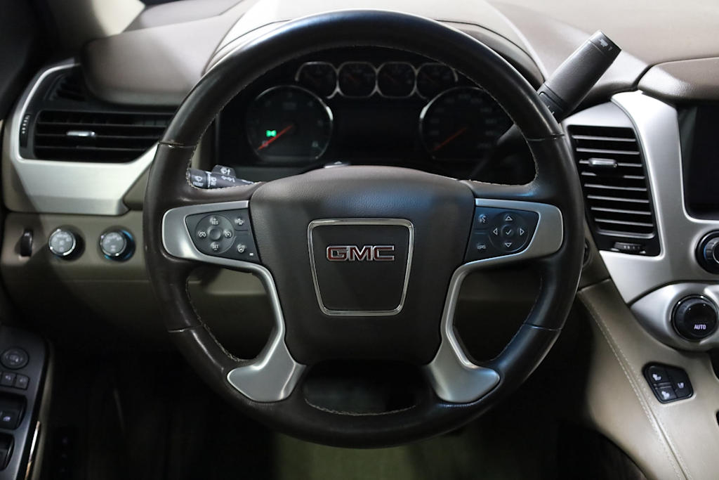 2017 GMC Yukon SLT 14