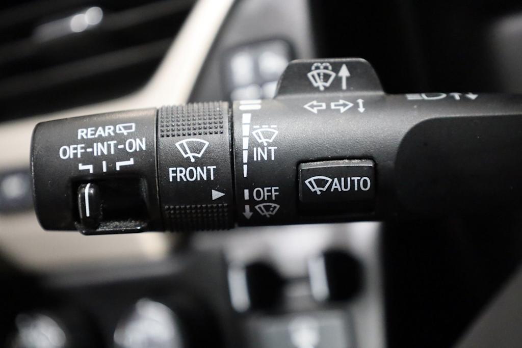 Thumbnail: 2020 GMC Yukon - 32