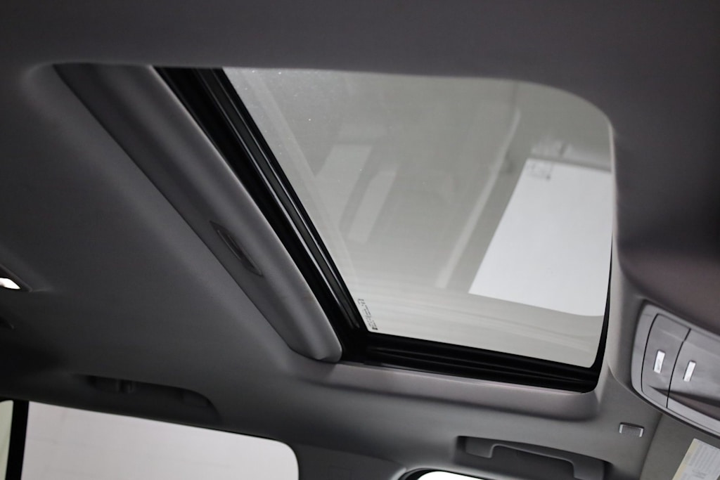 Thumbnail: 2020 GMC Yukon - 27