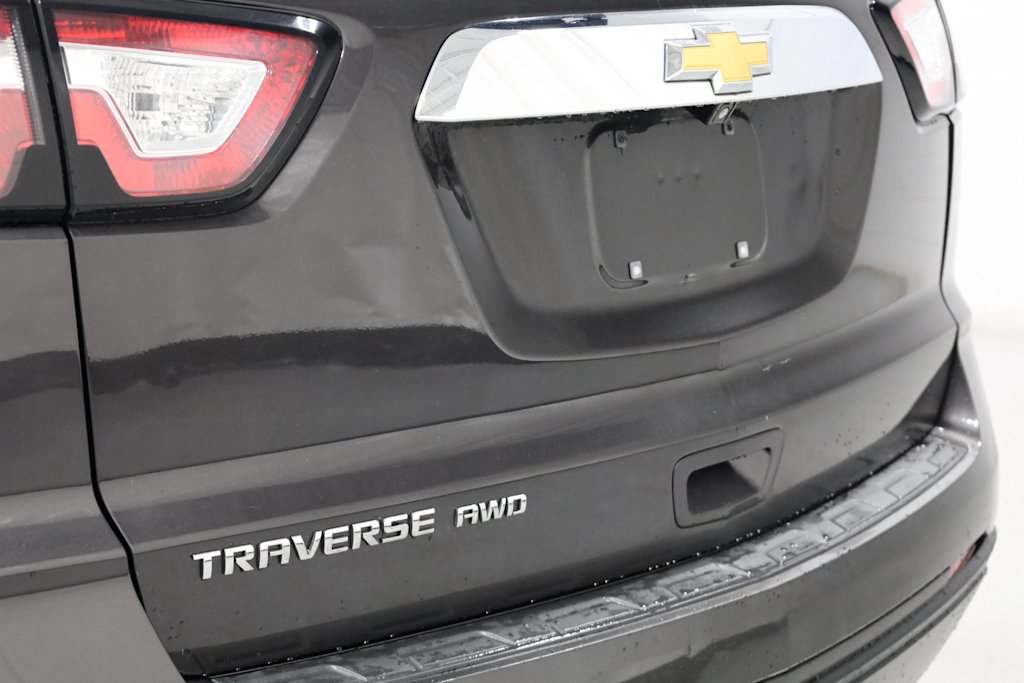 2017 Chevrolet Traverse LS 7